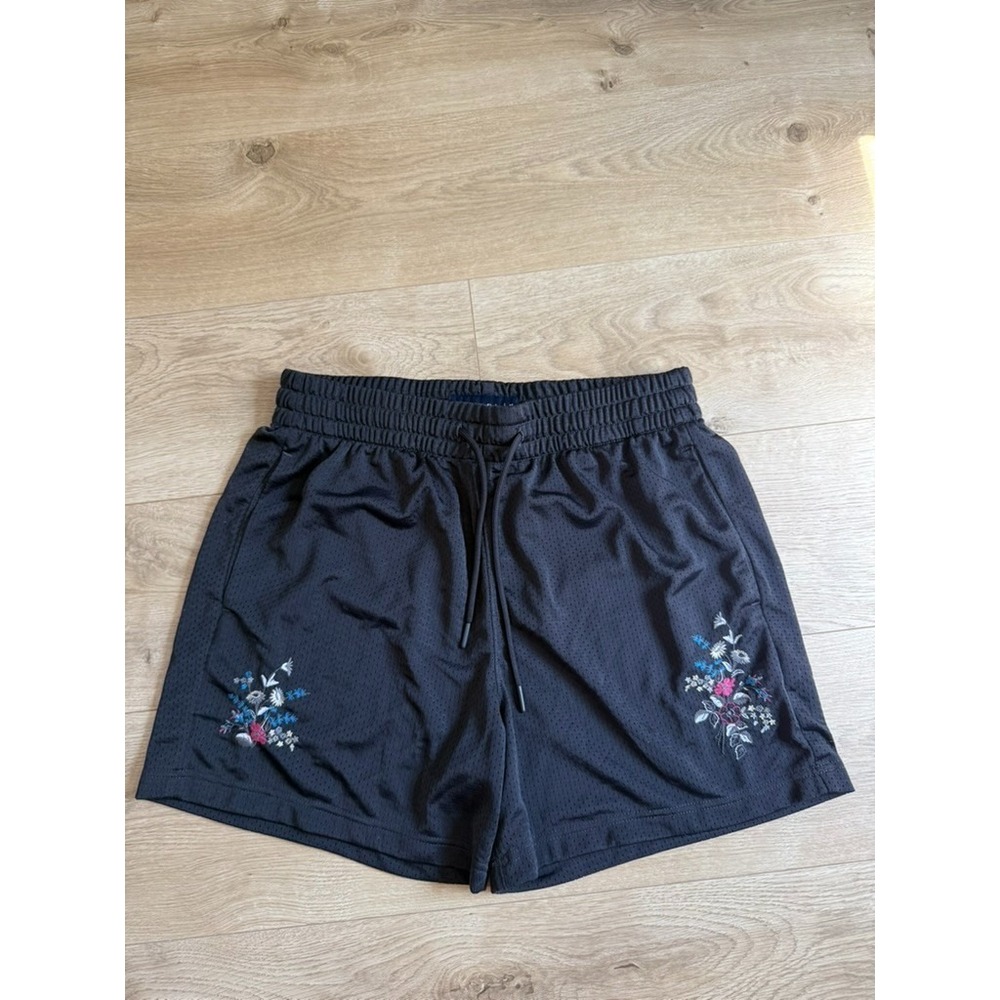 EUC Mens Abercrombie & Fitch Tennis Trend Edit embroidered floral shorts size M